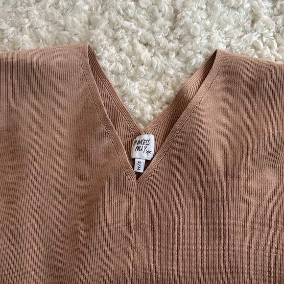 Princess Polly ribbed v neck sweater - Picture 3 of 3